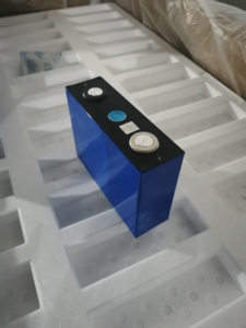 โรงงานขายส่งแบตเตอรี่ลิเธียม เซลล์แบตเตอรี่ Lifopo4 แบตเตอรี่ลิเธียมไอรอนฟอสเฟต - Product Image 3