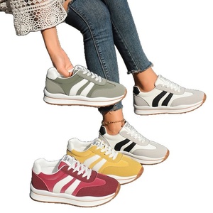 <span class=keywords><strong>Sneakers</strong></span> Sportive Casual Retrò Coreane da <span class=keywords><strong>Donna</strong></span> Agan di Grande Taglia con Lacci, Tomaia in Pelle Sintetica Artificiale, Colore Solido, per la Primavera - Vendita all'Ingrosso - Product Image 1