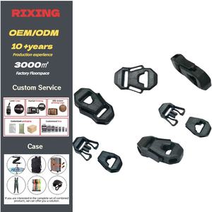 फैक्टरी आउटलेट कस्टम स्प्रिंग प्रेस कॉर्ड बटन प्लास्टिक एक्सटेंशन कॉर्ड लॉक स्टॉपर परिधान बैकपैक एक्सेसरीज़ के लिए - Product Image 1