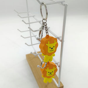 Porte-clés en silicone personnalisés, porte-clés en silicone avec formes, logos et couleurs personnalisés pour accessoires personnalisés et usage quotidien - Product Image 3