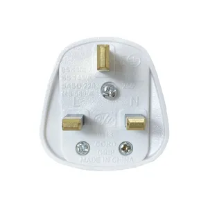 Pasokan Pabrik GCC BS Standard 3 Pins UK 13A Plug Perakitan Karet Dinding dengan Sertifikasi Saudi SASO