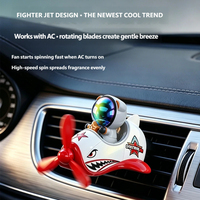 Nouveau diffuseur de voiture astronaute avec hélice : Diffuseur décoratif mini avion pour grille d'aération de climatisation