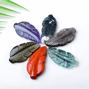 Оптовая продажа: Резные поделки из лабрадорита с синим отливом, гравировка в виде перьев, смешанные материалы, резные листья, для изготовления подвесок и украшений своими руками - Product Image 2