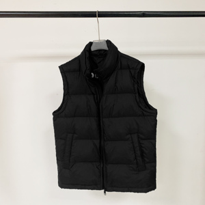 Vente en gros Gilet à bulles Veste en duvet légère sans manches Conception personnalisée Gilet bouffant pour hommes Gilet d'hiver rembourré en duvet Gilet à bulles pour hommes - Product Image 3