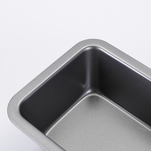 แม่พิมพ์เค้กทรงสี่เหลี่ยมเหล็กคาร์บอน ถาดอบแบบไม่ติดกระทะสำหรับใช้ในเตาอบ แม่พิมพ์ขนมปังสำหรับใช้ในครัวเรือน 1 ชิ้น สีกราไฟท์ - Product Image 1