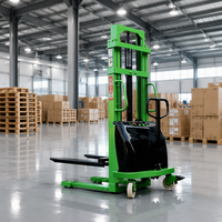 Chariot élévateur semi-électrique télécommandé pour l'empilage et le levage de marchandises en entrepôt