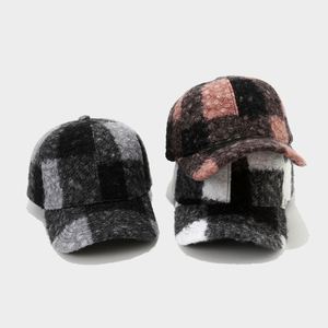 Nouvelle Arrivée 2025 – Casquette de Baseball Fourrure Automne Hiver, Chaud et Épaisse, Coupe-Vent, Style Décontracté Extérieur, avec Détails à Carreaux et Finition Douce, Chapeau de Sport - Product Image 2