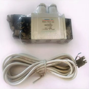 1 шт. Новый 7v210j10a050 7v210-j10 соленоид 220vac бренд новый оригинальный в наличии - Product Image 1