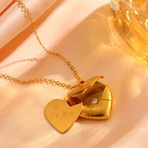 Collana con Ciondolo a Cuore Personalizzabile, Gioielli Creativi per Coppie, Placcato Oro 18k in Acciaio Inossidabile - Product Image 6