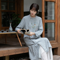 Vente en gros Cardigan ouvert sur le devant Robe en lin à manches longues Femme Robe en lin de style chinois Robe en lin brodée