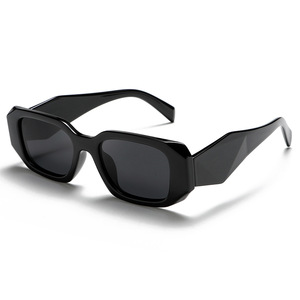 Gafas de Sol Polarizadas de Estilo Europeo Americano, Montura Negra TR90, Protección UV400, Unisex, Ligeras, Diseño Cuadrado Pequeño - Product Image 1