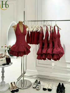 Ensemble pantalon droit et haut sans manches à col halter uni marron pour femme, en mélange de coton respirant et léger, fabriqué au Vietnam (OEM) - Product Image 2