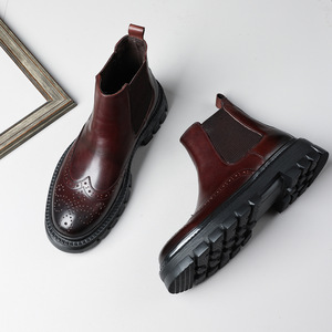 Chaussures en cuir léger et respirant pour homme, style décontracté et tendance, idéales pour l'extérieur et le business. - Product Image 1