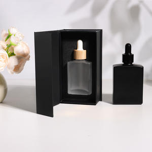 Flacon compte-gouttes carré de luxe 30 ml en verre dépoli noir transparent, imprimé sérigraphié, pour huile essentielle et sérum, avec emballage magnétique - Product Image 1