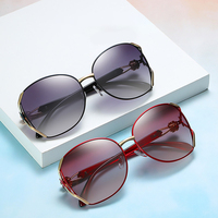 Lunettes de soleil polarisées pour femmes, style trèfle à quatre feuilles, vintage, polarisées, surdimensionnées, monture bicolore, pour la conduite