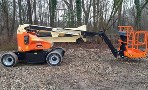 Plataforma de Trabajo Aérea E450AJ con Control Inteligente, Capacidad de Carga de 227 kg, Elevación de 16.2 m, Joystick Proporcional, Ideal para Empresas de Alquiler - Product Image 2