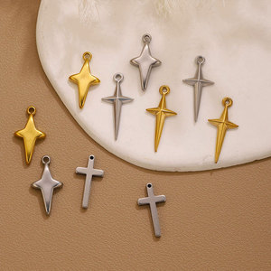 Colgantes y dijes de moda de acero inoxidable 316L chapados en oro PVD de 14K y 18K personalizados para hacer pulseras y dijes de cruz para la creación de joyas. - Product Image 1