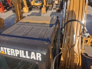 CAT312D ตีนตะขาบขนาดเล็กรถขุดดินไฮดรอลิกแบบญี่ปุ่น12Ton - Product Image 3