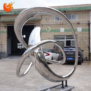 Escultura Circular Abstrata em Aço Inoxidável Personalizada, Arte Decorativa Polida para Ornamentação Externa em Propriedades Urbanas - Product Image 3