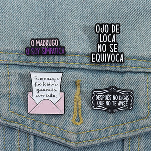 Broche <span class=keywords><strong>de</strong></span> esmalte con cita en español, insignia, regalo <span class=keywords><strong>de</strong></span> joyería para amigos, venta al por mayor - Product Image 1