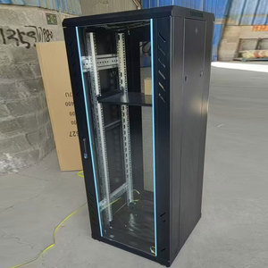 Gabinete de Servidor 32U con Estante Ventilado y PDU, Gabinete de Red de 19 Pulgadas Completamente Ensamblado para Redes Domésticas - Product Image 1