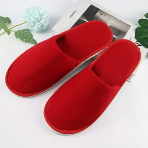 Supplier price custom hotel amenities red disposable slipper for wedding hotels