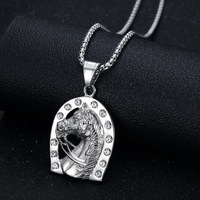 Collier Pendentif Tête de Cheval en Acier Inoxydable Brillant avec Zircon, Ne Se Décolore Pas, Argent et Or, Cadeau Exquis pour Femme