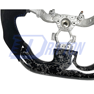 Volant de course en fibre de carbone forgée avec protection UV, finition brillante et mate personnalisée pour Nissan GTR R35 (Drifton) - Product Image 4