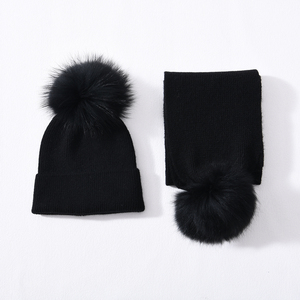Ensemble <span class=keywords><strong>bonnet</strong></span> et <span class=keywords><strong>écharpe</strong></span> d'hiver pour <span class=keywords><strong>femme</strong></span> avec pompon en vraie fourrure de raton laveur, tricot long en <span class=keywords><strong>cachemire</strong></span> uni - Product Image 6