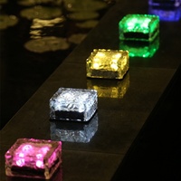 Lumière solaire extérieure étanche de cubes de glace LED lampe à énergie solaire lampe solaire en brique de cristal pour terrasse piscine jardin