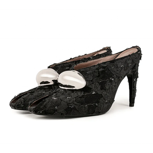 Sandales à talons hauts pour femme, ornées de dentelle florale métallique, à bout ouvert, style mules, pour soirée - Product Image 2