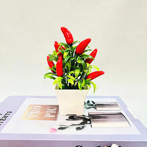Plantes artificielles en pot, petit bonsaï en plastique, fruit de la fortune, décoration pour la maison, le bureau ou comme ornement de bureau. - Product Image 3