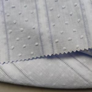 Tissu jacquard à pois en coton 100% de 22 couleurs en stock, utilisé pour les jupes, les manteaux, les lits, les vêtements pour bébés et enfants - Product Image 1