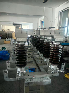 GW4 110KV 126KV 132KV 145KV 고전압 실외 단로기/디스커넥터 스위치 (이중 접지 블레이드, 수동/모터식) - Product Image 6