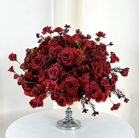 Hochzeitsdekoration Tischmittelstücke Tiefrote Künstliche Rosenblüten-Kugel Dekor 50cm 60cm Rote Blumenkugel