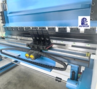 Presse plieuse CNC entièrement électrique PBA 70T2500mm, 70 tonnes, 2500mm, automatique, pour le traitement de l'aluminium, avec moteur et pompe