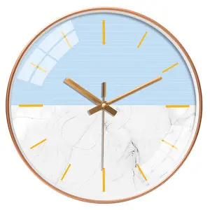 カスタムロゴDieWanduhrのプロモーションギフト用の12インチのホット販売プラスチック製壁掛け時計