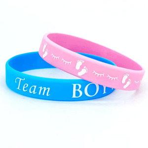Fabrieksprijs Hot Verkoop Team Jongen Meisje Seks Onthullen Groep Verjaardagsfeest School Start Seizoen Jongen Meisjes Custom Siliconen Armband - Product Image 3