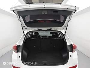 Hyundai Tucson Compacto Diésel 2.0 CRDi Automático SUV, Elección Confiable con Bajo Consumo de Combustible y Calidad Estable - Product Image 3