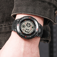 Montres de sport décontractées pour hommes, chronographe, montre-bracelet pour le camping en plein air, lampe torche LED, montre numérique étanche