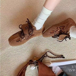 Nouvelles Baskets <span class=keywords><strong>Femme</strong></span> Tendance 2024 en <span class=keywords><strong>Cuir</strong></span> Verni Imprimé Léopard <span class=keywords><strong>Marron</strong></span> – Chaussures Décontractées Quotidiennes de Sport et Course Automne - Product Image 1