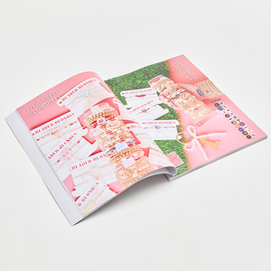 Magazine de mode personnalisé le <span class=keywords><strong>plus</strong></span> populaire de 2026, impression couleur sur papier d'art avec reliure parfaite - Product Image 3