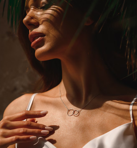 Collana con Doppio Cerchio Intrecciato in Acciaio Inossidabile 316L, Collana con Cerchi Connessi, Regalo di Compleanno - Product Image 5