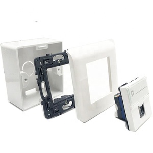 Prise de plaque frontale de type français 80*80MM prise informatique <span class=keywords><strong>rj45</strong></span> pour <span class=keywords><strong>legrand</strong></span> mosaïque 45*45MM 45*22.5MM prise modulaire <span class=keywords><strong>rj45</strong></span> - Product Image 1