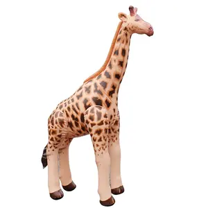 OEM工厂大逼真充气长颈鹿巨型塑料野生动物玩具装饰长颈鹿玩具