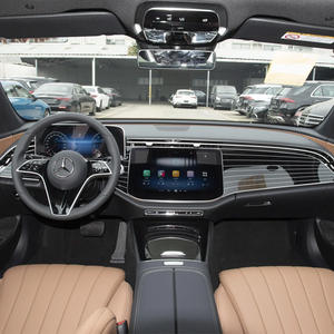 سيارة سيدان أوتوماتيكية فاخرة 5 مقاعد E300 L مرسيدس بنز - Product Image 2