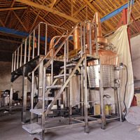 Équipement de distillation d'alcool à haut volume de 2000 litres, alambic à double cuve en cuivre pour whisky de malt, chauffage à la vapeur
