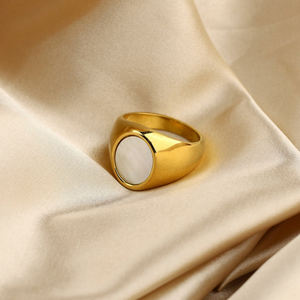 Vnox — bague de déclaration avec coquille naturelle, anneau de luxe ovale en acier inoxydable plaqué or 18 carats, perle, bijoux magnifiques - Product Image 5