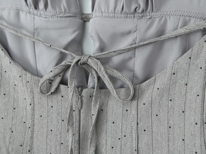 Vestido elegante y sexy con tirantes para mujer, Falda corta de cintura plisada con escote en V profundo de gama alta, vestido de gasa con diamantes de imitación - Product Image 6