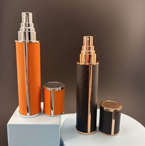 Atomizador <span class=keywords><strong>de</strong></span> <span class=keywords><strong>Perfume</strong></span> <span class=keywords><strong>Recargable</strong></span> <span class=keywords><strong>de</strong></span> 5ml 10ml con Base <span class=keywords><strong>de</strong></span> Cuero, Diseño Personalizado <span class=keywords><strong>de</strong></span> Fábrica, <span class=keywords><strong>Pulverizador</strong></span> <span class=keywords><strong>de</strong></span> Niebla Fina para Sets <span class=keywords><strong>de</strong></span> Regalo - Product Image 5